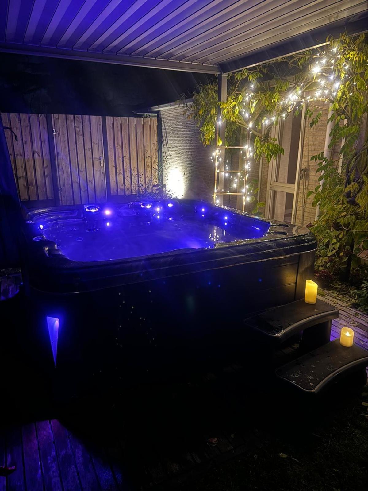 "Huisje Op De Veluwe" Met Prive Jacuzzi En Bar! Ermelo Exteriör bild